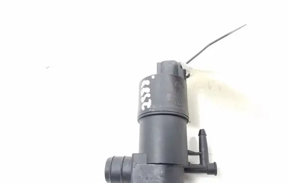 Toyota Verso Windscreen/windshield washer pump 853300F021