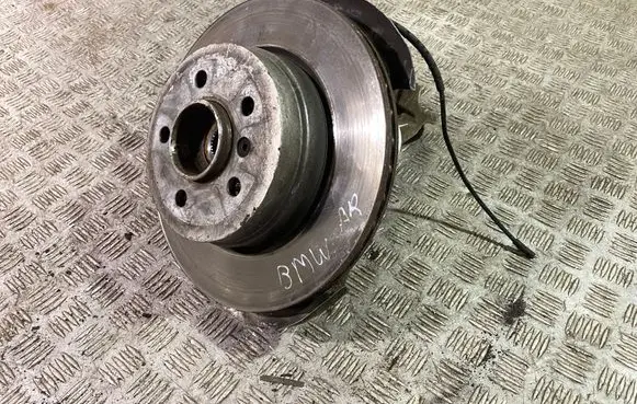 BMW X6 F16 Rear wheel hub 6877217