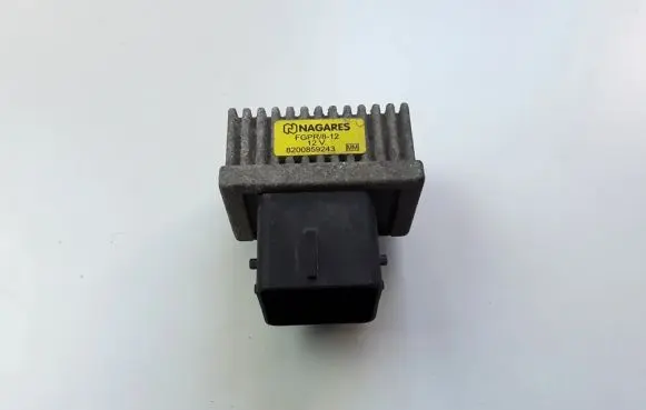 Glow plug pre-heat relay