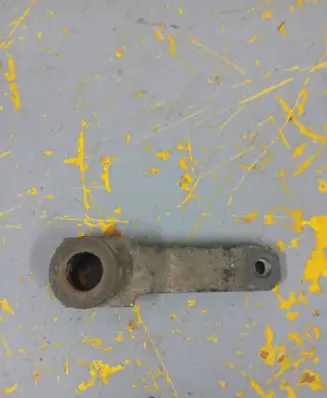 Audi 80 90 B3 Radiator mount bracket 8A0121261