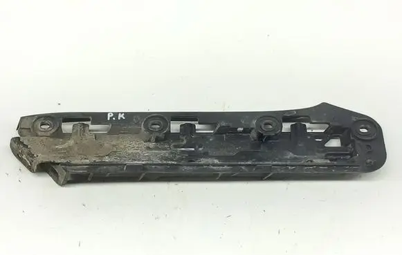 Volkswagen Touran I Front bumper mounting bracket 1T0807935