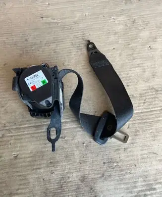 BMW 5 G30 G31 G38 Rear seatbelt 639708700C