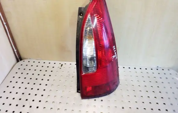 Mazda Premacy Rear/tail lights 22061908 9310801R