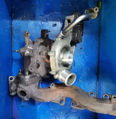 Jaguar XF Turbo AX2Q6K662CA