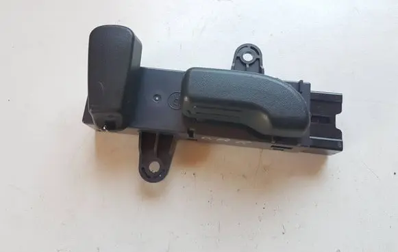 Subaru Forester SK Seat adjustment handle 64176FL020 131022 8PRH