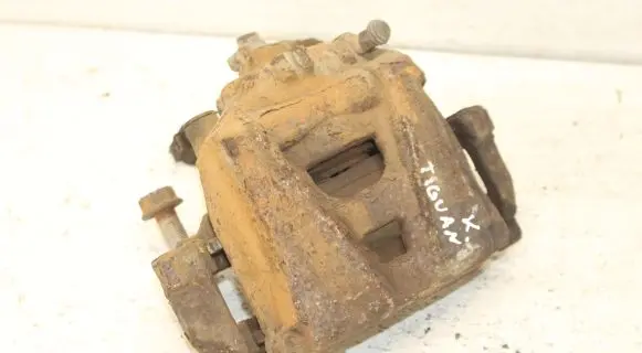 Volkswagen Tiguan Front brake caliper