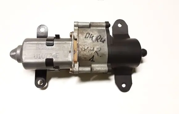 Chrysler Voyager Sliding door motor U10724E 7746804601 04717974AE