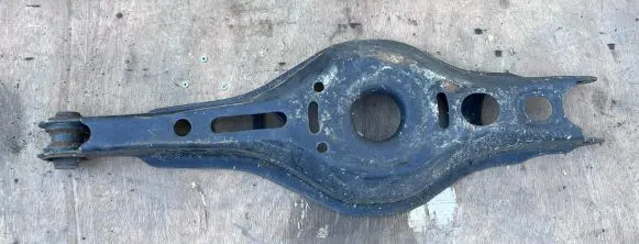 Lexus UX Rear upper control arm/wishbone