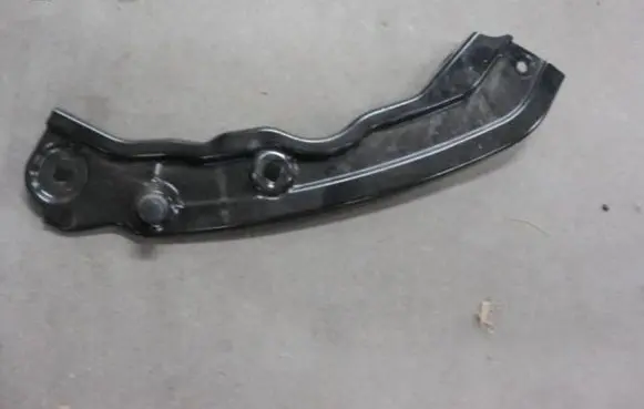 Skoda Scala Headlight/headlamp mounting bracket 657805932 XA10619