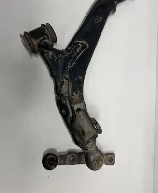 Lexus IS 220D-250-350 Front lower control arm/wishbone