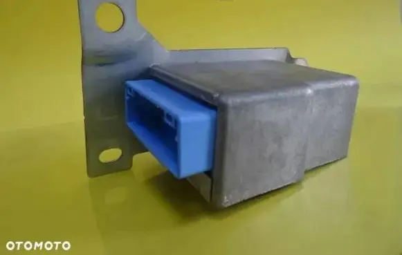 Mazda 626 Airbag deployment crash/impact sensor GE4T57KD0B