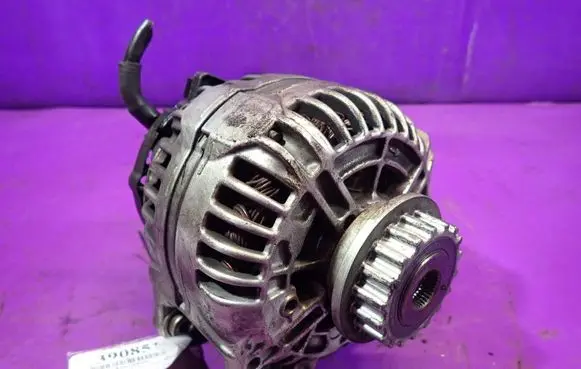 Volkswagen Touareg I Generator/alternator 