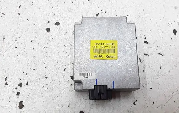 Hyundai i40 Engine control unit/module 953003z050