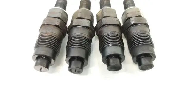 Volkswagen Golf I Fuel injectors set 0181