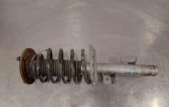 Volvo V70 Front shock absorber with coil spring R064718G