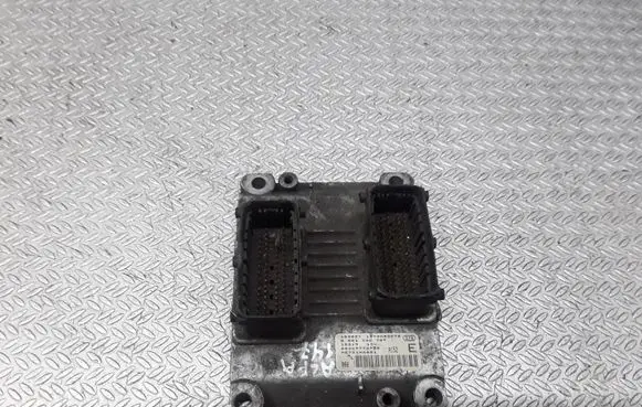 Alfa Romeo 156 Engine control unit/module 0261206707