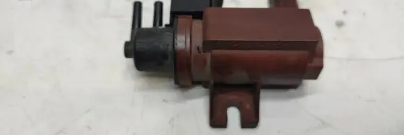 Volvo V50 Turbo solenoid valve 6G9Q9E882CA 09T196 70177100