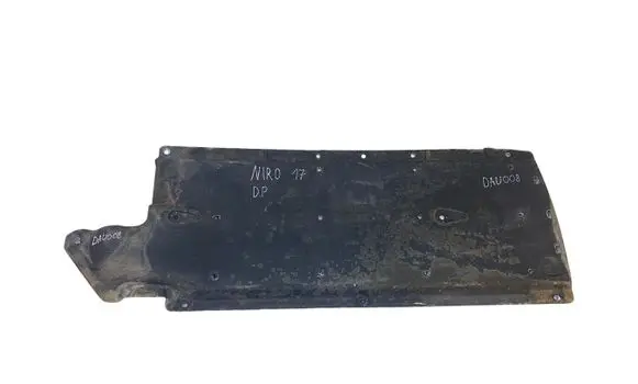 KIA Niro Center/middle under tray cover 
