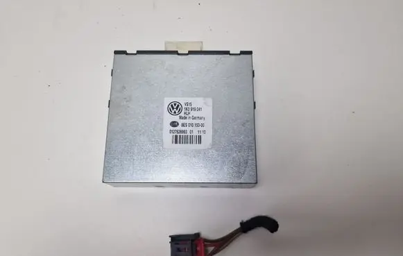 Volkswagen Golf VI Voltage converter/converter module 1K0919041