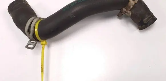 Mercedes-Benz ML W164 Engine coolant pipe/hose A1645060735