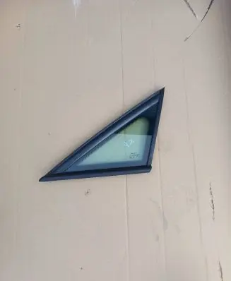 Seat Altea XL Front triangle window/glass 43r001057