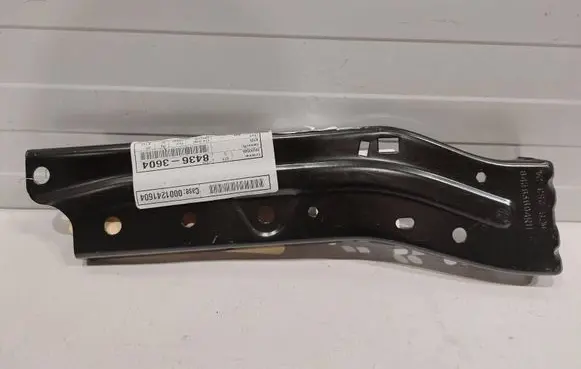 Chevrolet Camaro Fender mounting bracket 84363604 23407422 84199118
