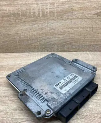 Renault Laguna II Engine control unit/module ECU 8200126462 0281010482
