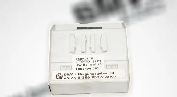 BMW 5 E39 Yaw turn rate sensor 8386932