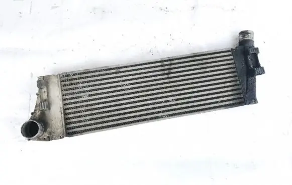 Renault Megane II Intercooler radiator 8200468425