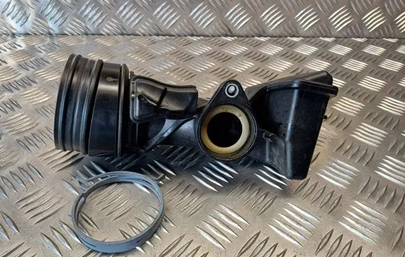 Volkswagen T-Cross Intake resonator 04C129656L