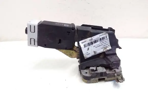 Mitsubishi Carisma Rear door lock