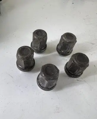 Dodge Nitro Nuts/bolts 