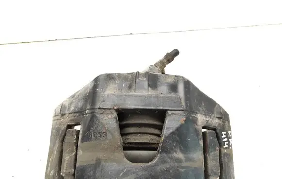 Ford Mondeo Mk III Front brake caliper