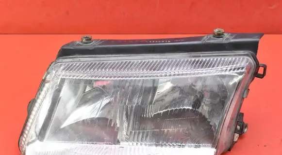 Volkswagen PASSAT B5 Headlight/headlamp
