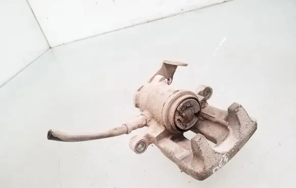 Volkswagen PASSAT B4 Rear brake caliper