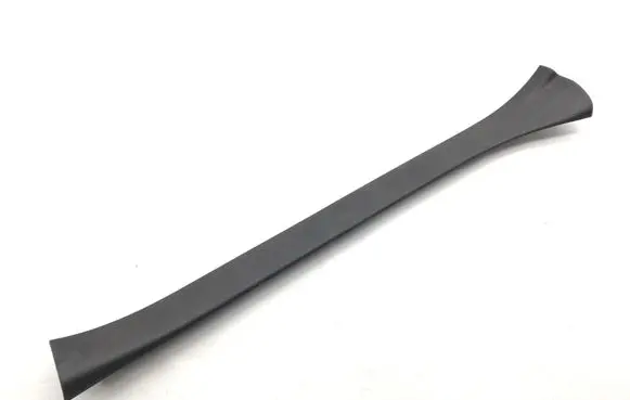 Front sill trim cover