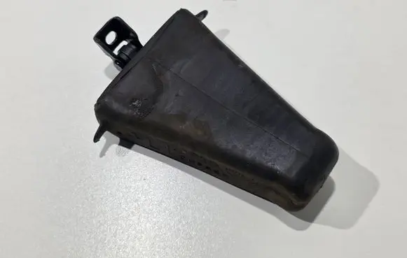 BMW 5 E60 E61 Rear door check strap stopper 7033623