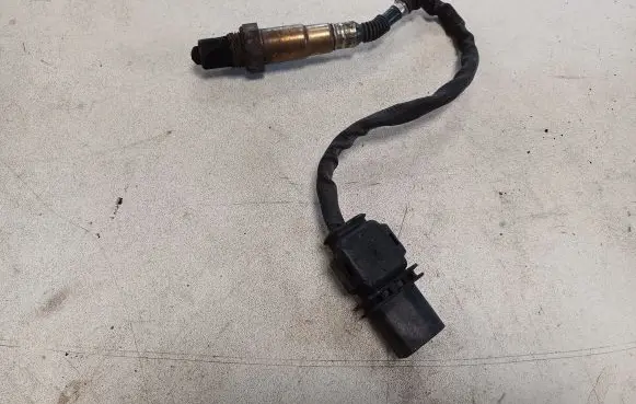 BMW 5 E60 E61 Lambda probe sensor 77916001 0281004018