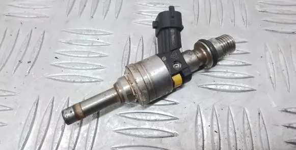 Porsche Cayenne (92A) Fuel injector 94811012882