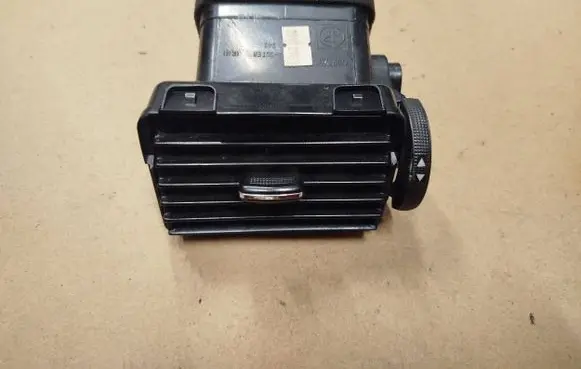 Suzuki Forenza Dashboard side air vent grill/cover trim 96554943 N0ZZLE