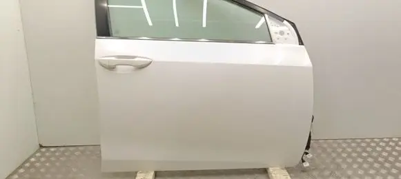 Toyota Corolla E160 E170 Front door 