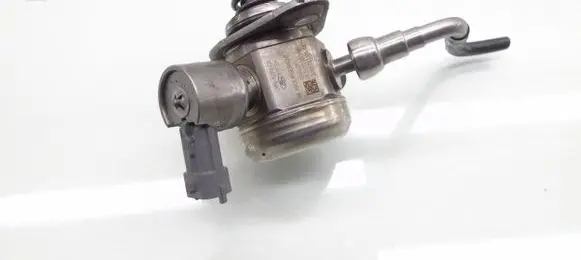 Ford Focus Fuel injection high pressure pump CM5G-9D376-GA