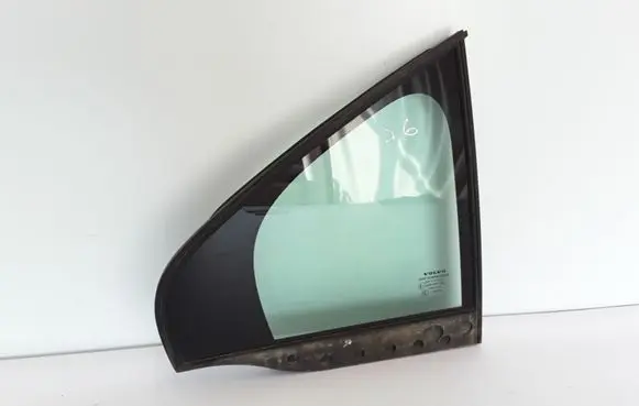 Volvo S80 Rear vent window glass 30779889