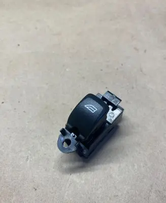 Volvo V40 Electric window control switch 31394840 15W071