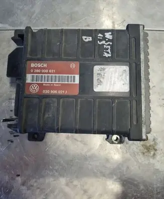 Volkswagen Golf II Engine control unit/module 0280000621 030906021J