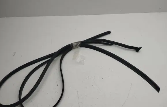 BMW i3 Rubber seal front door (on door) 