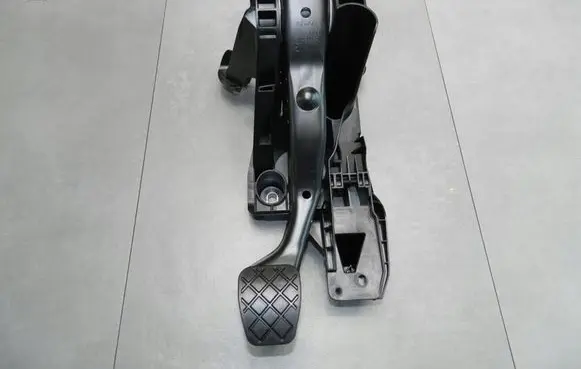 Volkswagen PASSAT B8 Brake pedal 5Q1721058DL