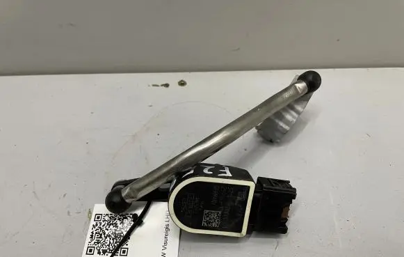 BMW X3 F25 Air suspension front height level sensor 6870000