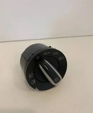 Volkswagen PASSAT B7 Light switch 3C8941431A