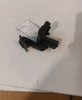Sensor
